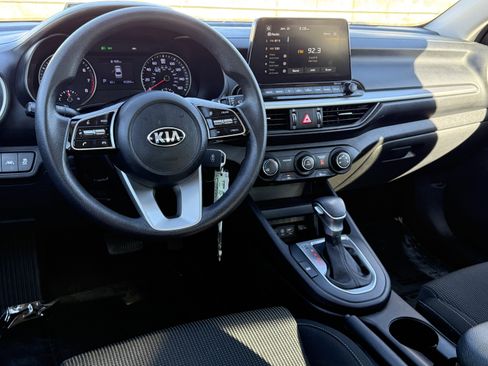 Used 2021 Kia Forte LXS image 26