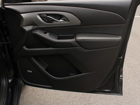 Used 2019 Chevrolet Traverse RS AWD/4WD image 25