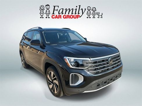New 2026 Volkswagen Atlas SE FWD image 2