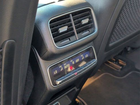 Used 2025 Mercedes-Benz GLS 450 4MATIC image 26