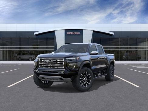 New 2026 GMC Canyon Denali w/ LPO, Black Badging Package AWD/4WD image 8