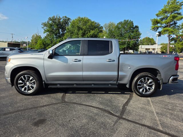 Used 2024 Chevrolet Silverado 1500 LT AWD/4WD image 7
