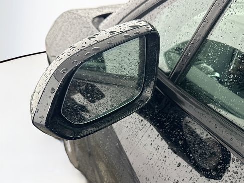 Used 2025 Chevrolet Blazer EV LT image 16