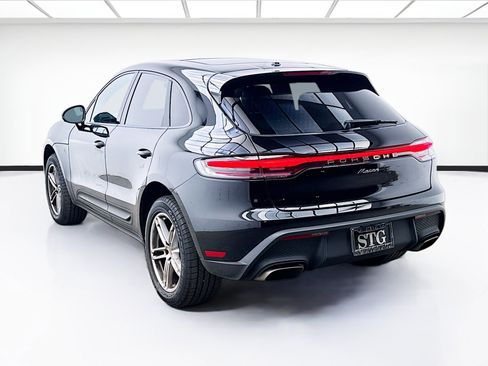 Used 2025 Porsche Macan AWD/4WD image 6