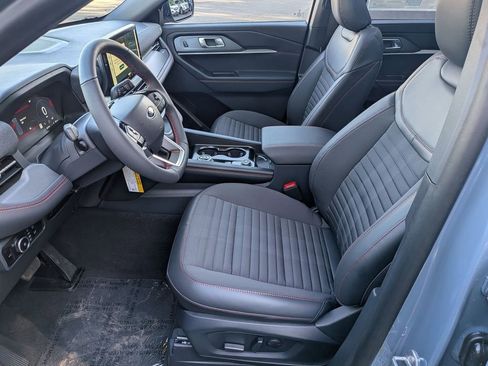 New 2026 Ford Explorer ST-Line w/ ST-Line Street Pack AWD/4WD image 16