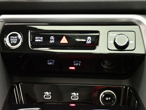 Used 2025 Audi Q5 Premium Plus w/ Premium Plus AWD/4WD image 27