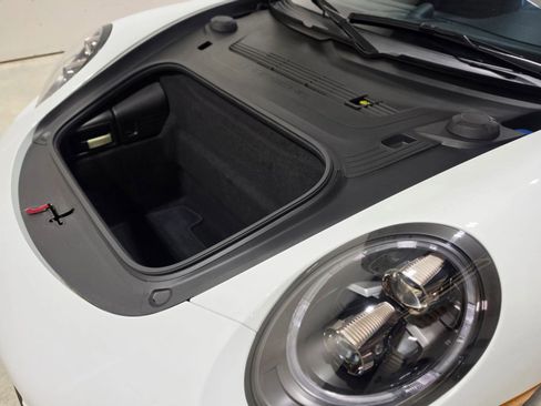 Used 2019 Porsche 911 Carrera 4 GTS image 64