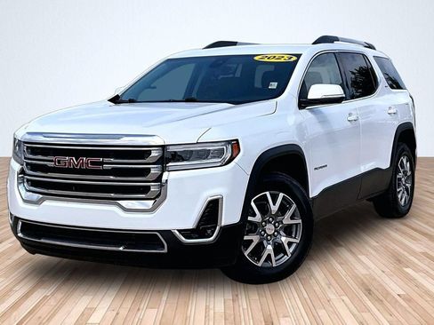 Used 2023 GMC Acadia SLT AWD/4WD image 1