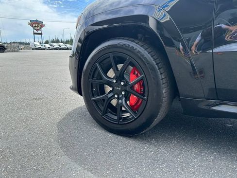 Used 2020 Jeep Grand Cherokee SRT AWD/4WD image 30