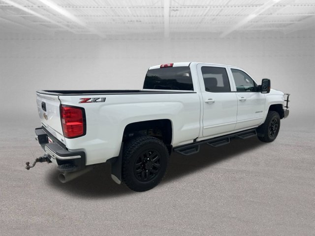 Used 2019 Chevrolet Silverado 2500 LT w/ LT Convenience Package AWD/4WD image 4