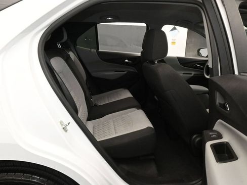 Used 2024 Chevrolet Equinox LS w/ LS Convenience Package FWD image 33