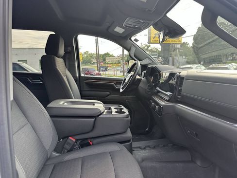 Used 2024 Chevrolet Silverado 2500 LT AWD/4WD image 7
