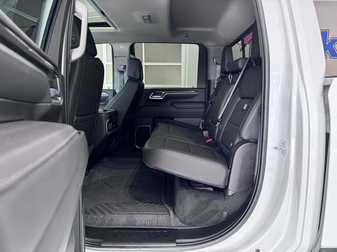 Certified 2025 Chevrolet Silverado 2500 LTZ w/ LTZ Premium Package AWD/4WD image 11