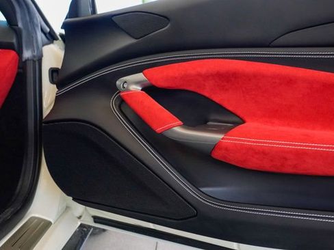 Used 2021 Ferrari F8 Tributo image 65