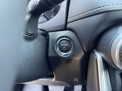 Used 2025 Toyota RAV4 XLE Premium image 22