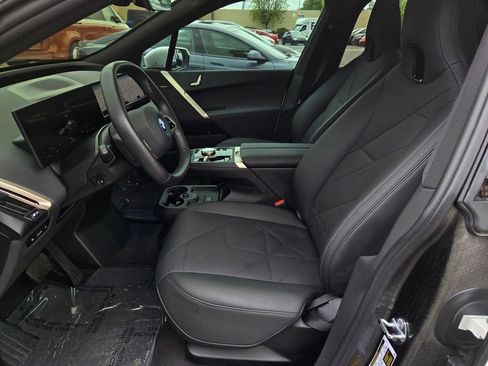 Used 2024 BMW iX xDrive50 w/ Sport Package image 22