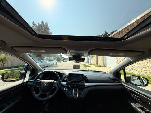 Used 2023 Honda Odyssey EX-L image 28