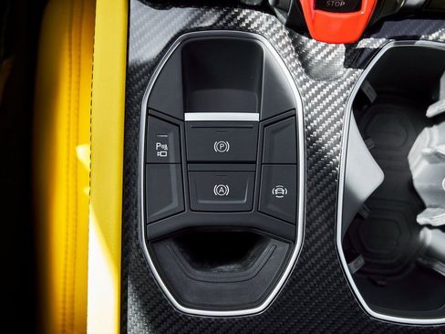 Used 2021 Lamborghini Urus AWD/4WD image 66