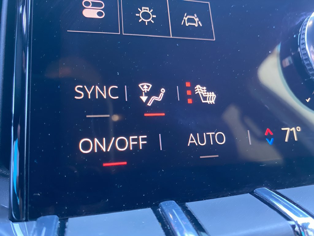 Used 2025 GMC Acadia Elevation FWD image 20