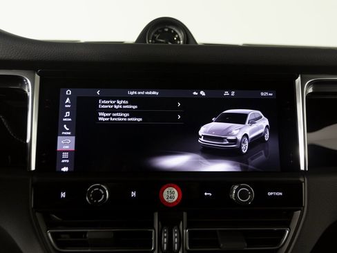 New 2026 Porsche Macan S image 18