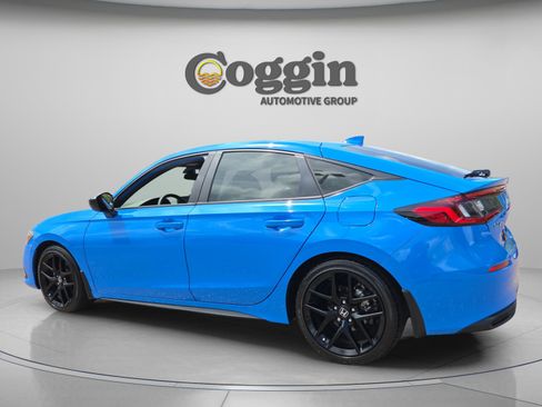 Used 2024 Honda Civic Sport image 3