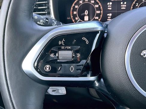 Used 2026 Jaguar F-PACE R-Dynamic S image 20