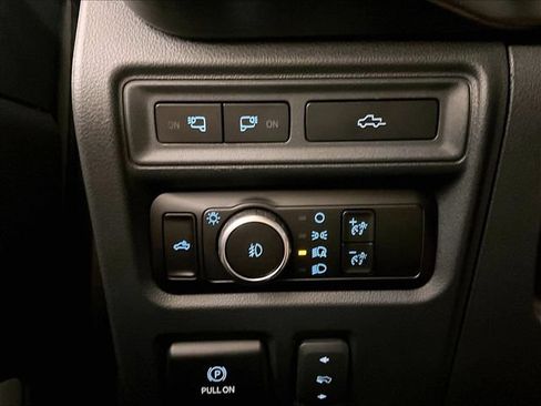 Used 2023 Ford F150 Lariat w/ Equipment Group 502A High AWD/4WD image 30