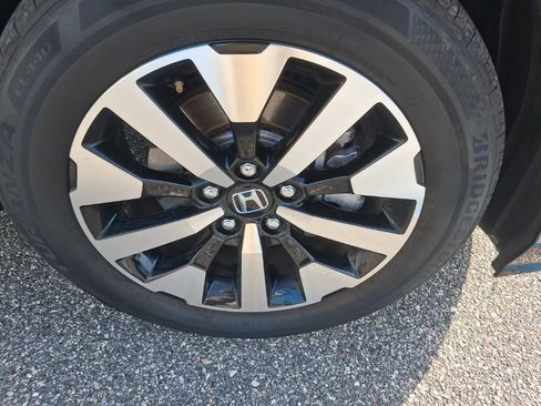 Certified 2025 Honda Odyssey EX-L image 15