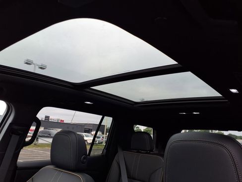 New 2025 Chevrolet Traverse High Country w/ LPO, Floor Liner Package image 13