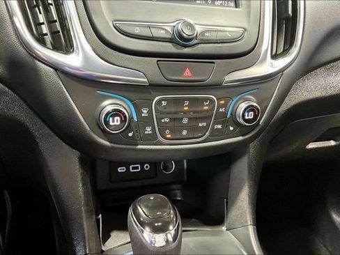 Used 2021 Chevrolet Equinox LT FWD image 15