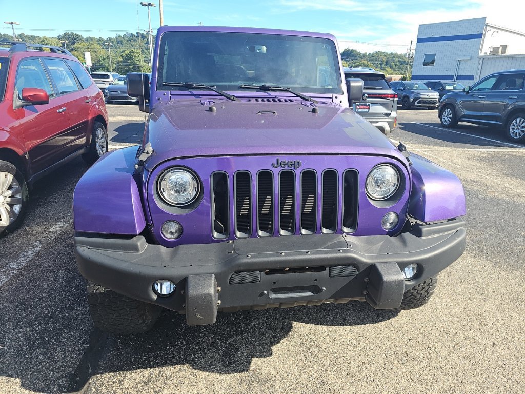 Used 2017 Jeep Wrangler Unlimited Sahara AWD/4WD image 2