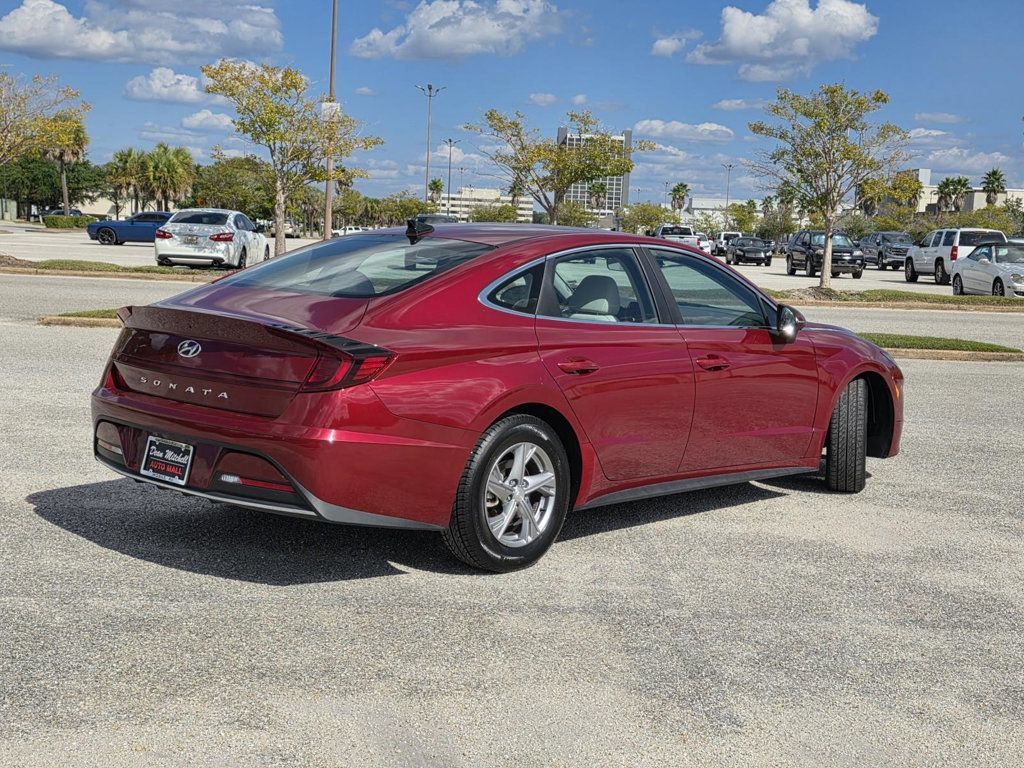 Used 2023 Hyundai Sonata SE FWD image 5