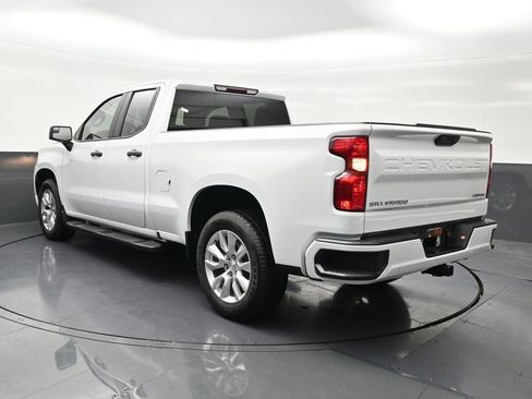 Used 2023 Chevrolet Silverado 1500 Custom RWD image 3