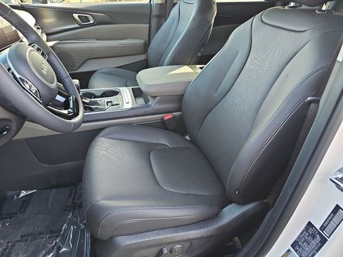 New 2026 Kia Carnival LXS image 21