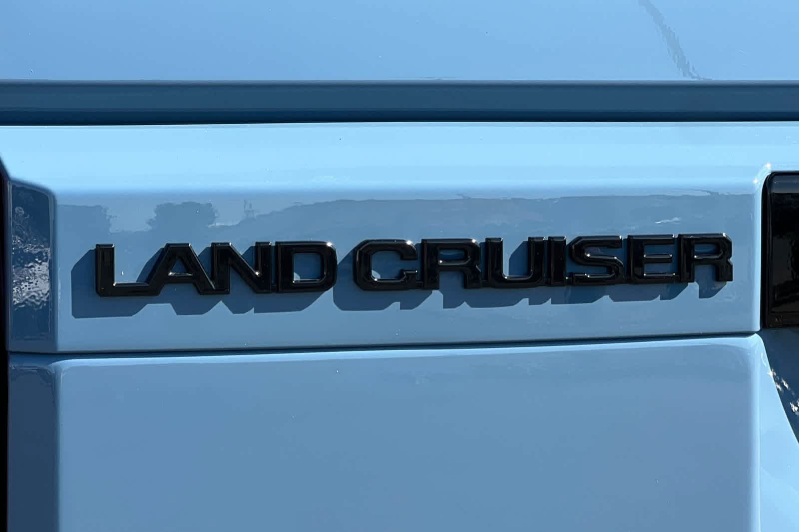 Certified 2025 Toyota Land Cruiser w/ Premium Package AWD/4WD image 33