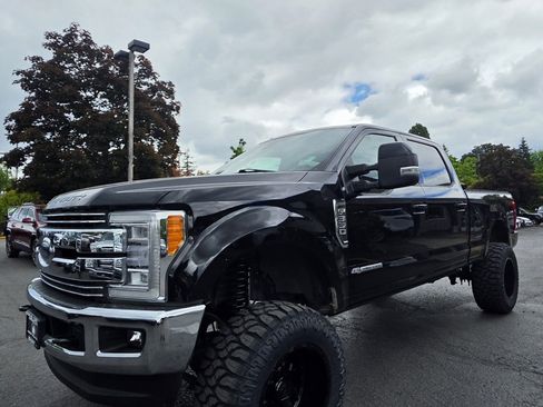 Used 2018 Ford F350 Lariat w/ Lariat Ultimate Package AWD/4WD image 1