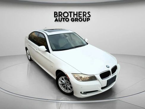 Used 2010 BMW 328i Sedan image 1
