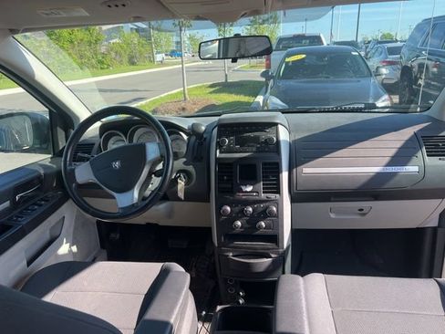 Used 2008 Dodge Grand Caravan SXT FWD image 12