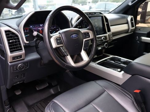 Used 2022 Ford F250 Lariat w/ Lariat Ultimate Package image 23