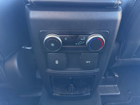 Used 2022 Ford Explorer XLT w/ Equipment Group 202A image 14