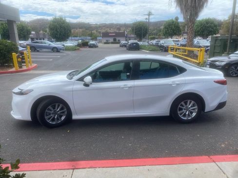 Used 2026 Toyota Camry LE FWD image 5