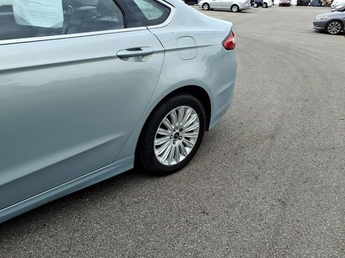 Used 2014 Ford Fusion SE w/ Equipment Group 502A FWD image 5