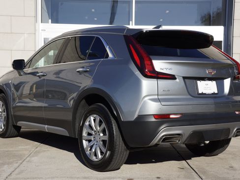 Used 2023 Cadillac XT4 Premium Luxury w/ Cold Weather Package AWD/4WD image 9