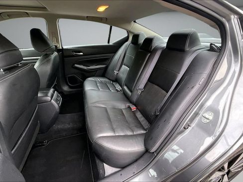 Used 2019 Nissan Altima 2.5 SL FWD image 22