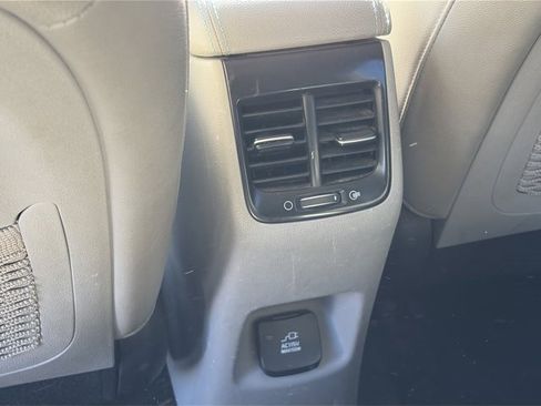 Used 2019 Kia Niro EX Premium image 9