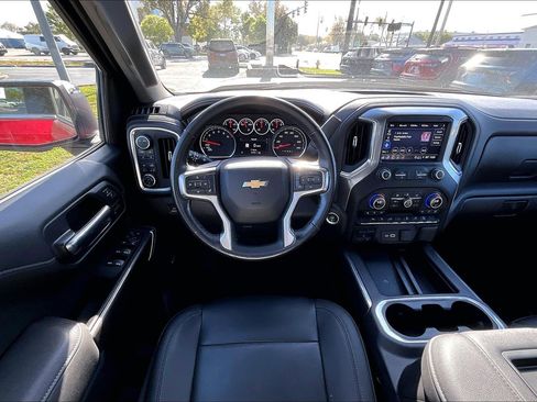 Certified 2022 Chevrolet Silverado 1500 LTZ image 15