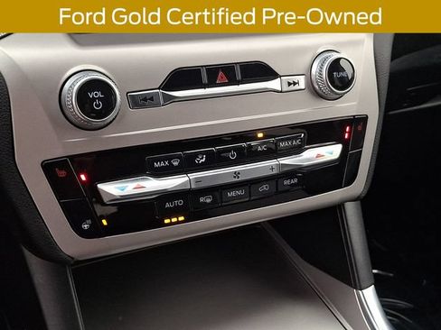 Certified 2022 Ford Explorer XLT w/ Equipment Group 202A AWD/4WD image 19