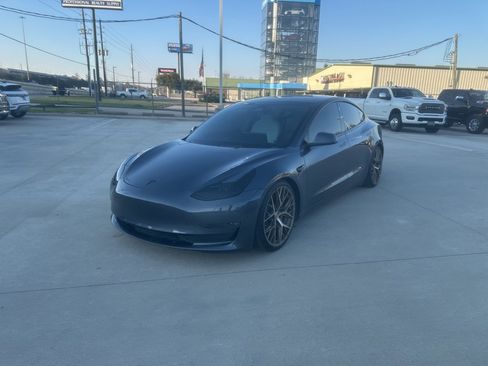 Used 2023 Tesla Model 3 Performance image 1