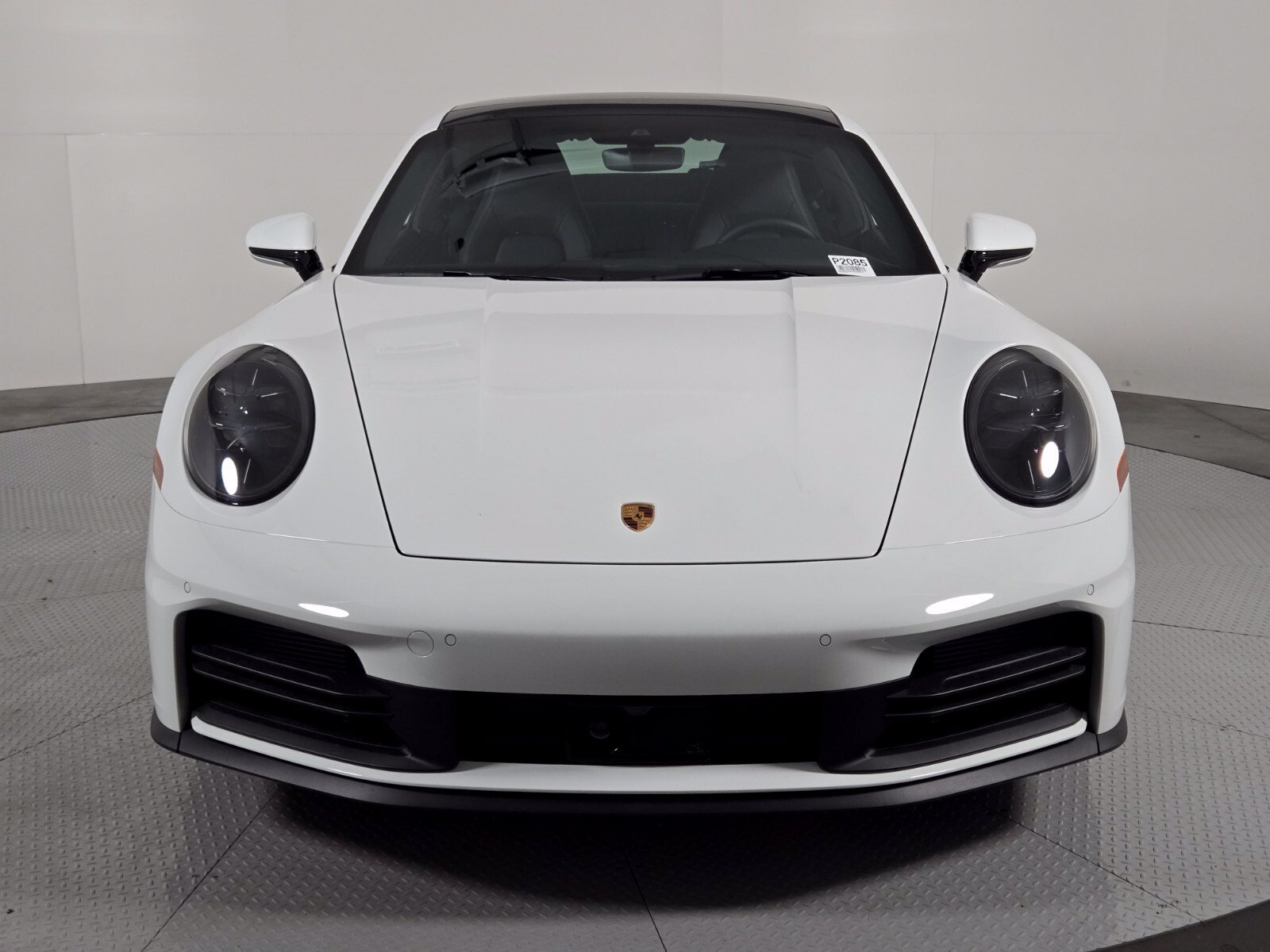 Used 2025 Porsche 911 Carrera RWD image 8