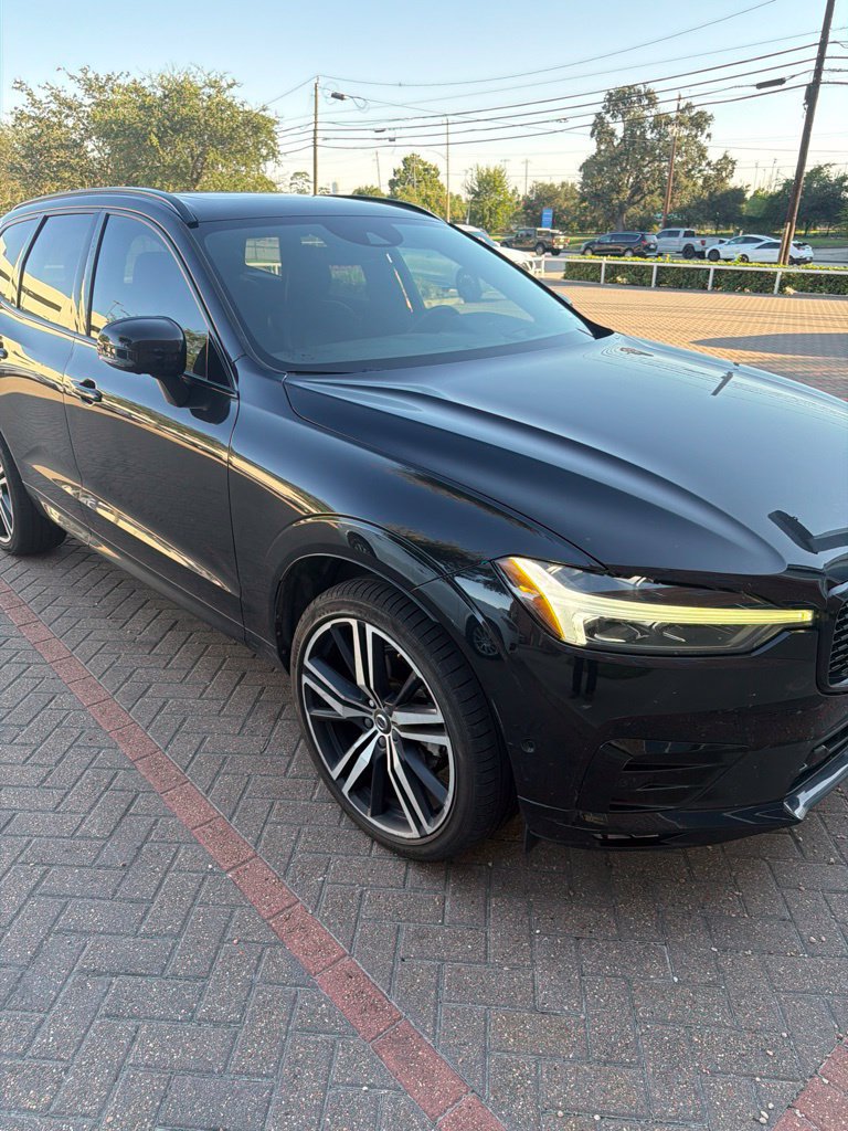 Used 2021 Volvo XC60 T5 R-Design w/ Protection Package Premier AWD/4WD image 11